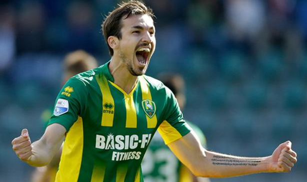 雷竞技官方 -上海申花今晨完成体检，志在荷甲名次提升，更衣室稳定，身体对抗强度拉满的简单介绍